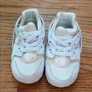 Nike Kids White and Cream Sneakers